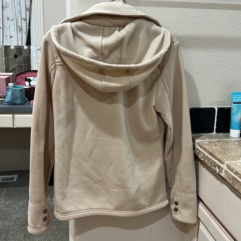 Tan soft buttoned jacket - Picture 2 of 4